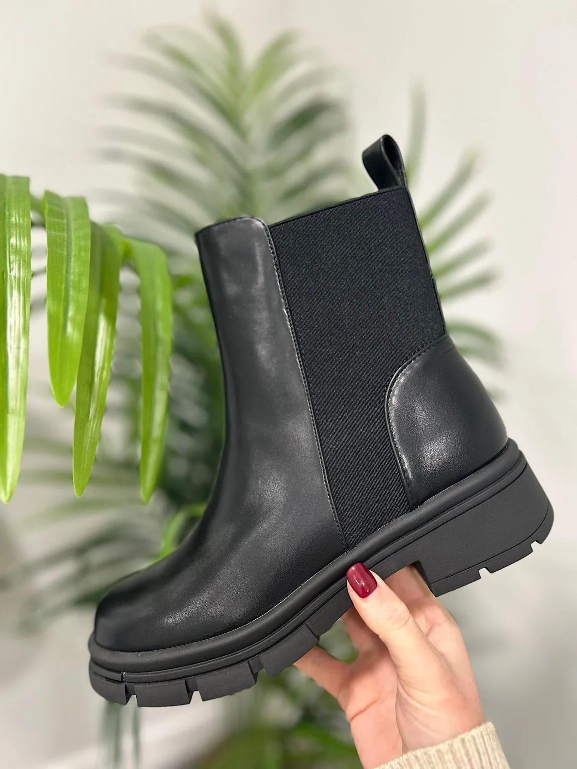Black Chunky Chelsea Boots