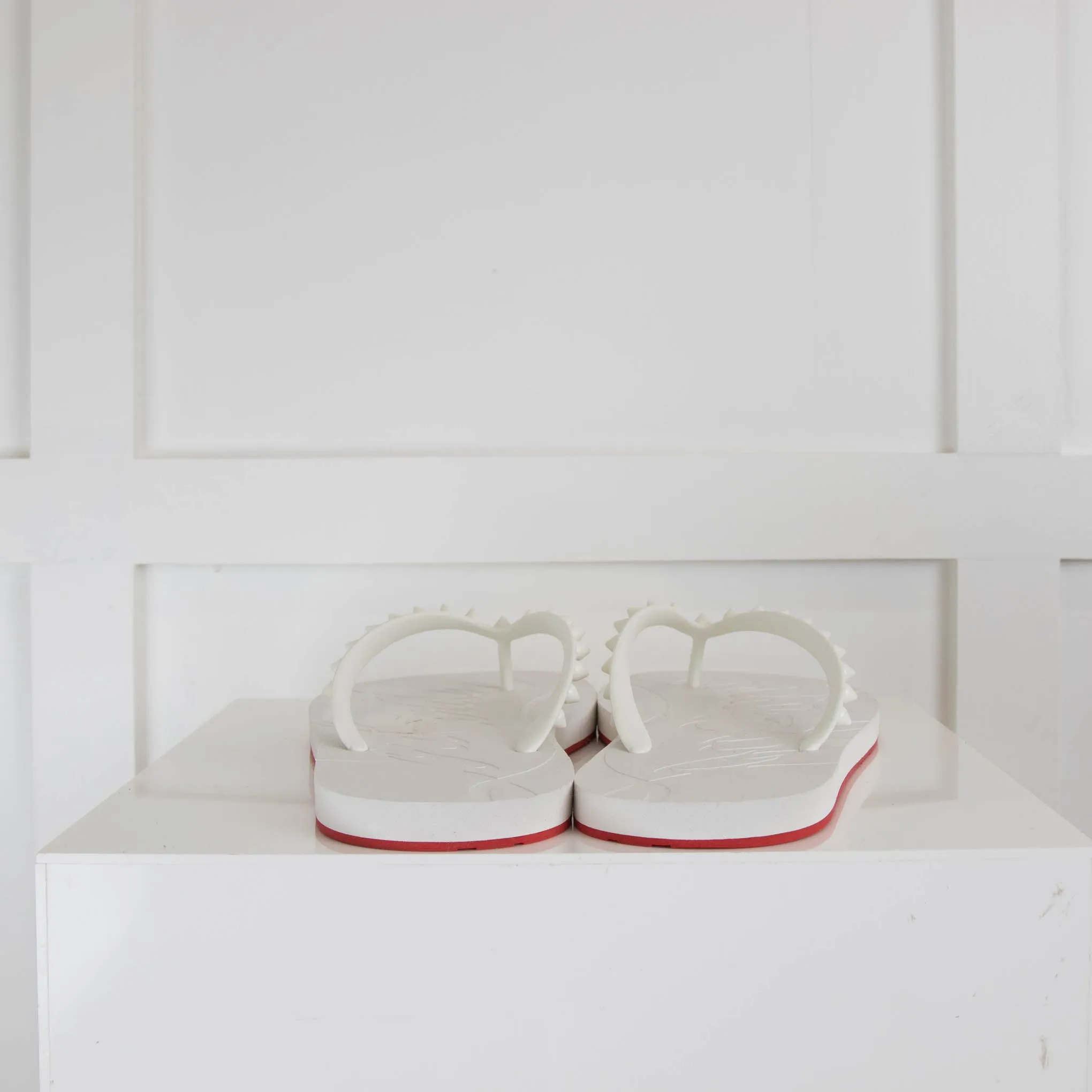 Christian Louboutin White Donna Flip Flops