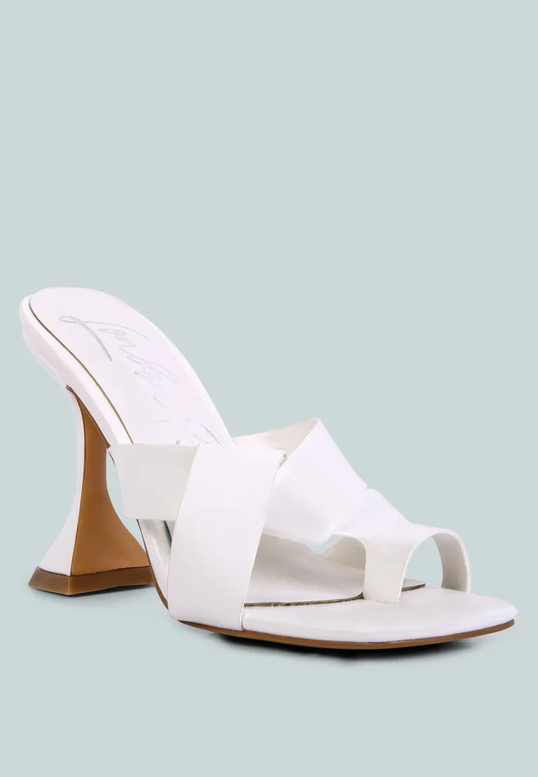snatched intertwined toe ring heeled sandals