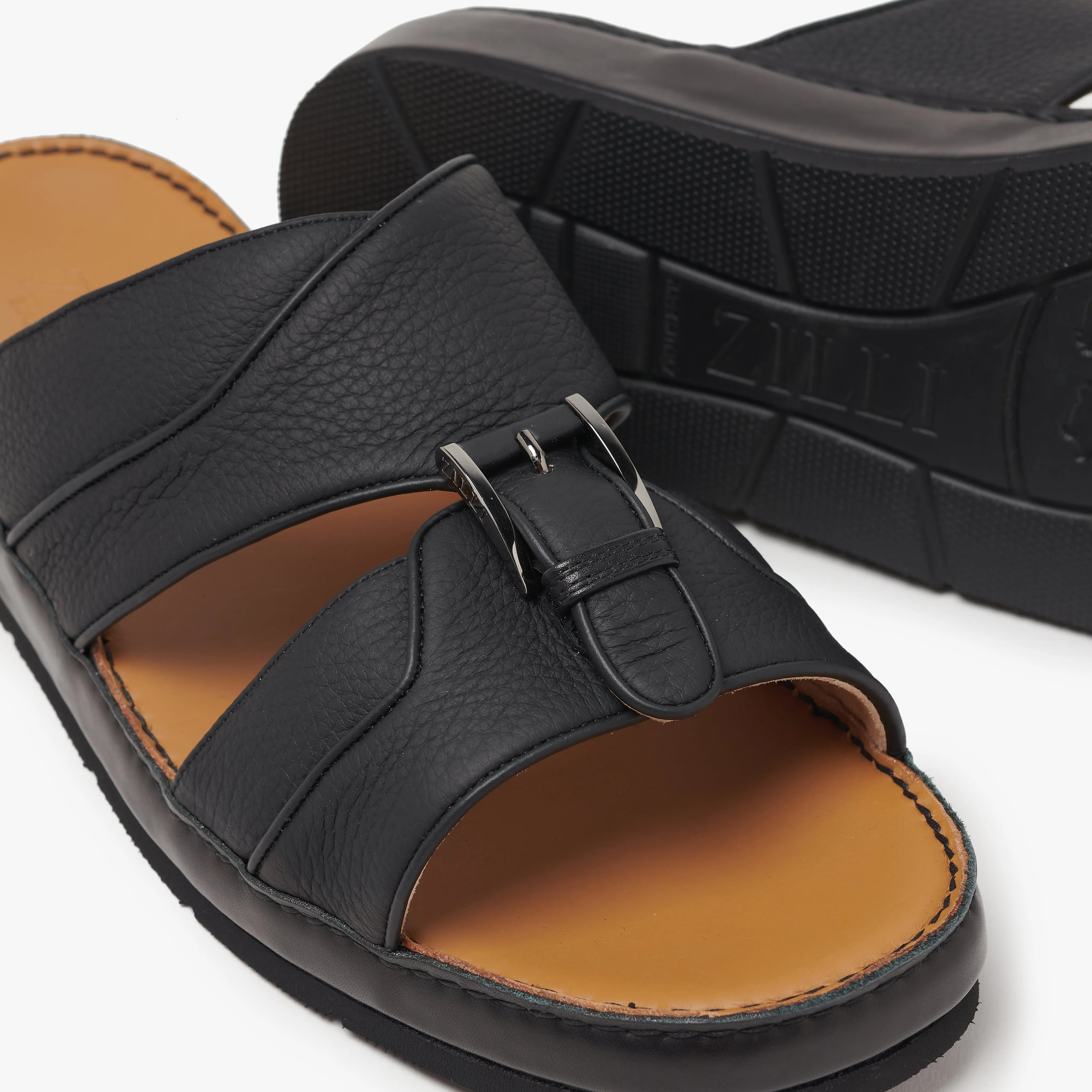 Stylish loafers in premium deerskin leather